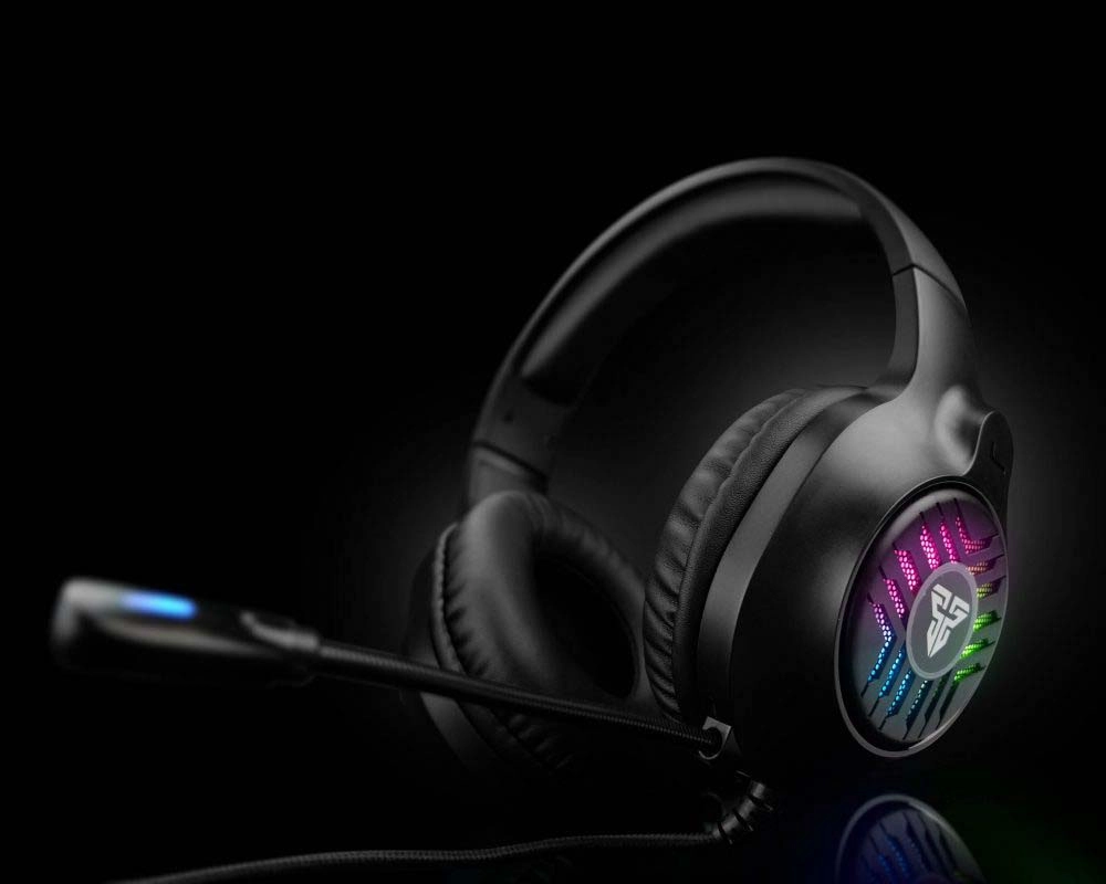 https://s3.vistaartrade.com/vistaartrade/media/products/2022/03/28/MH87_Single_Jacked_Gaming_Headphone.webp