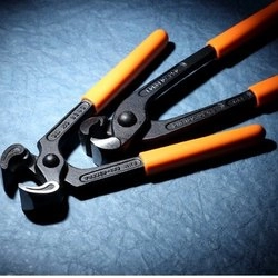 https://s3.vistaartrade.com/vistaartrade/media/products/2022/05/31/Carbon_Steel_Cobbler_Pincer1.webp