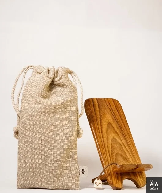 https://s3.vistaartrade.com/vistaartrade/media/products/2022/10/10/Wooden_Smartphone_Stand_Big.webp