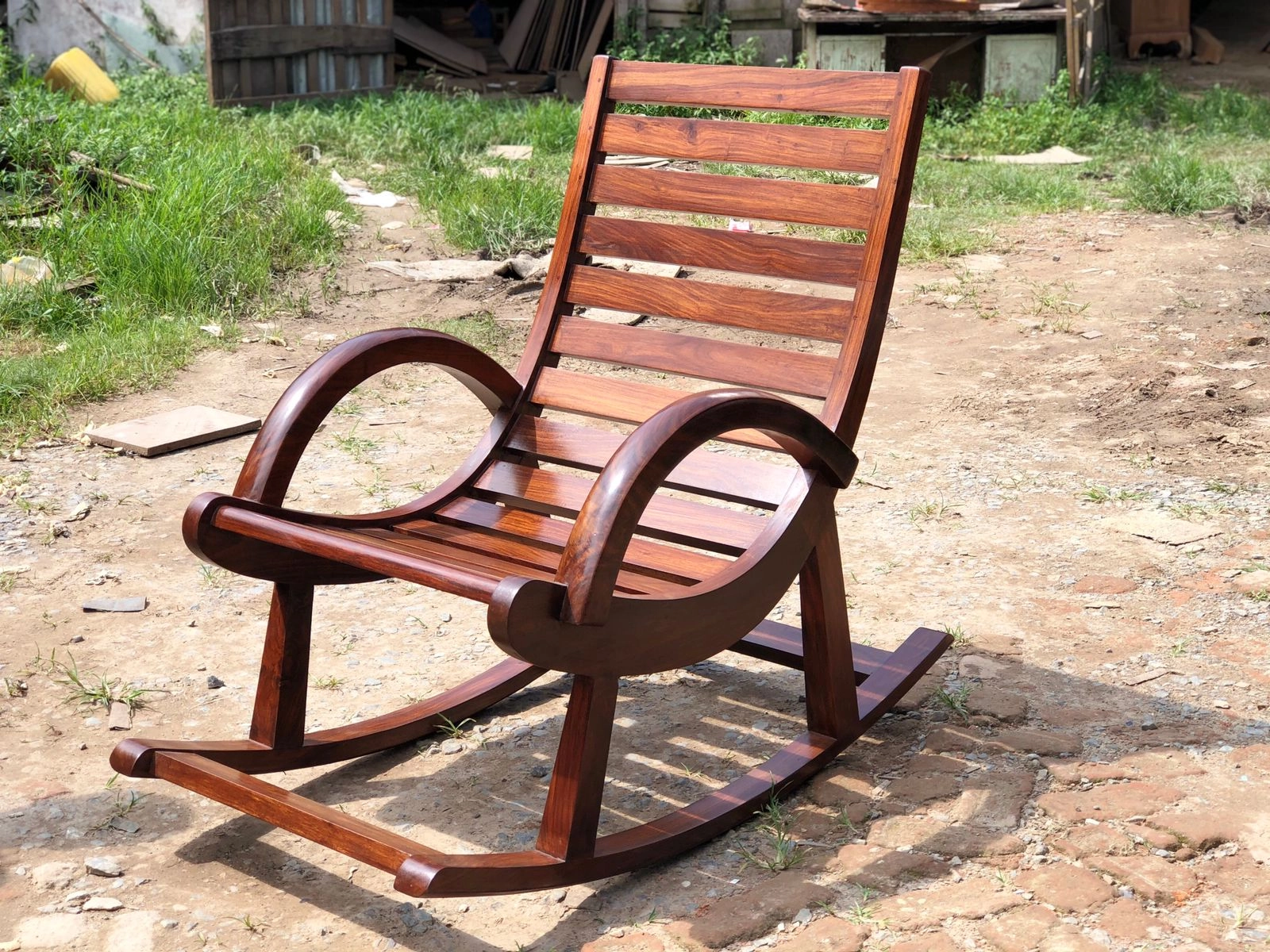 https://s3.vistaartrade.com/vistaartrade/media/products/2022/10/16/rocking_chair.webp