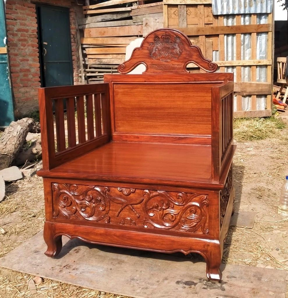 https://s3.vistaartrade.com/vistaartrade/media/products/2022/10/18/Wooden_Mandir.webp