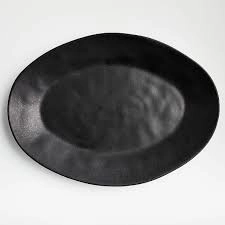 https://s3.vistaartrade.com/vistaartrade/media/products/2023/06/04/oval_platter_black.webp