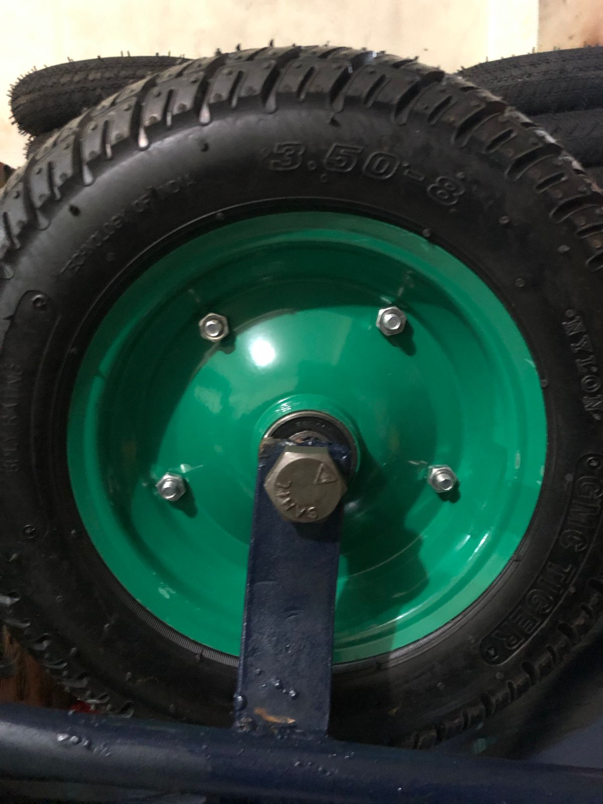 Wheel for Wheel Barrow (Indian)   Tyre