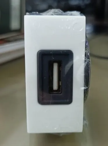 Goldmedal Universal USB Charger 240V