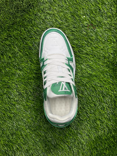 LV Trainer Sneaker Fashion in Green / Shoe
