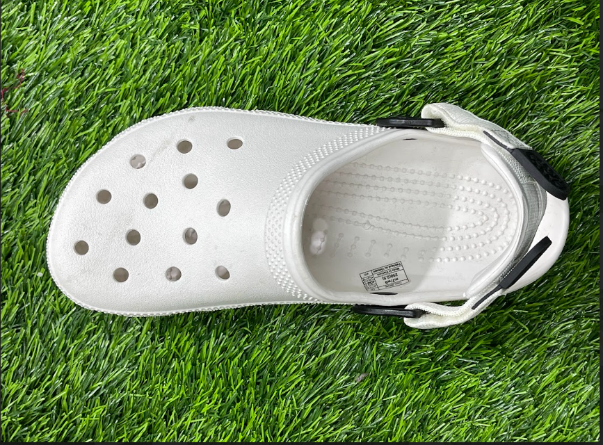 Unisex White Crocs Slipper Grip Sole
