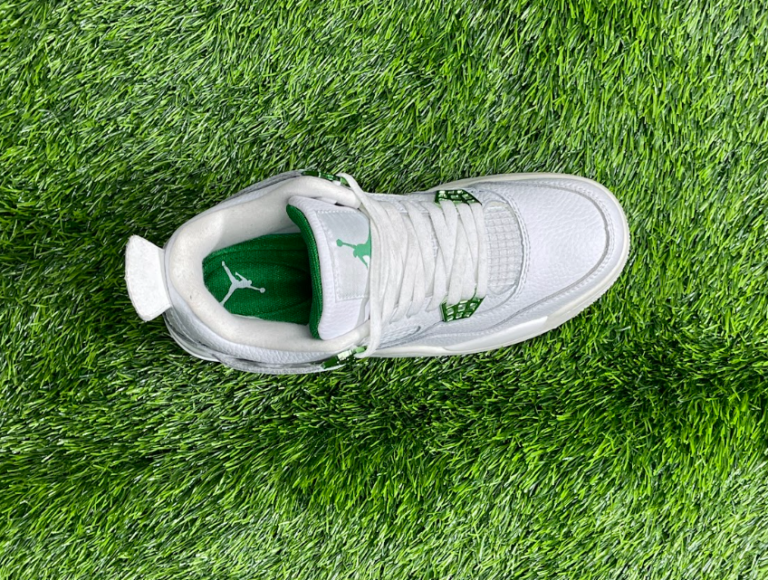 Nike Air Jordan 4 - Metallic Green Sneaker / Shoe