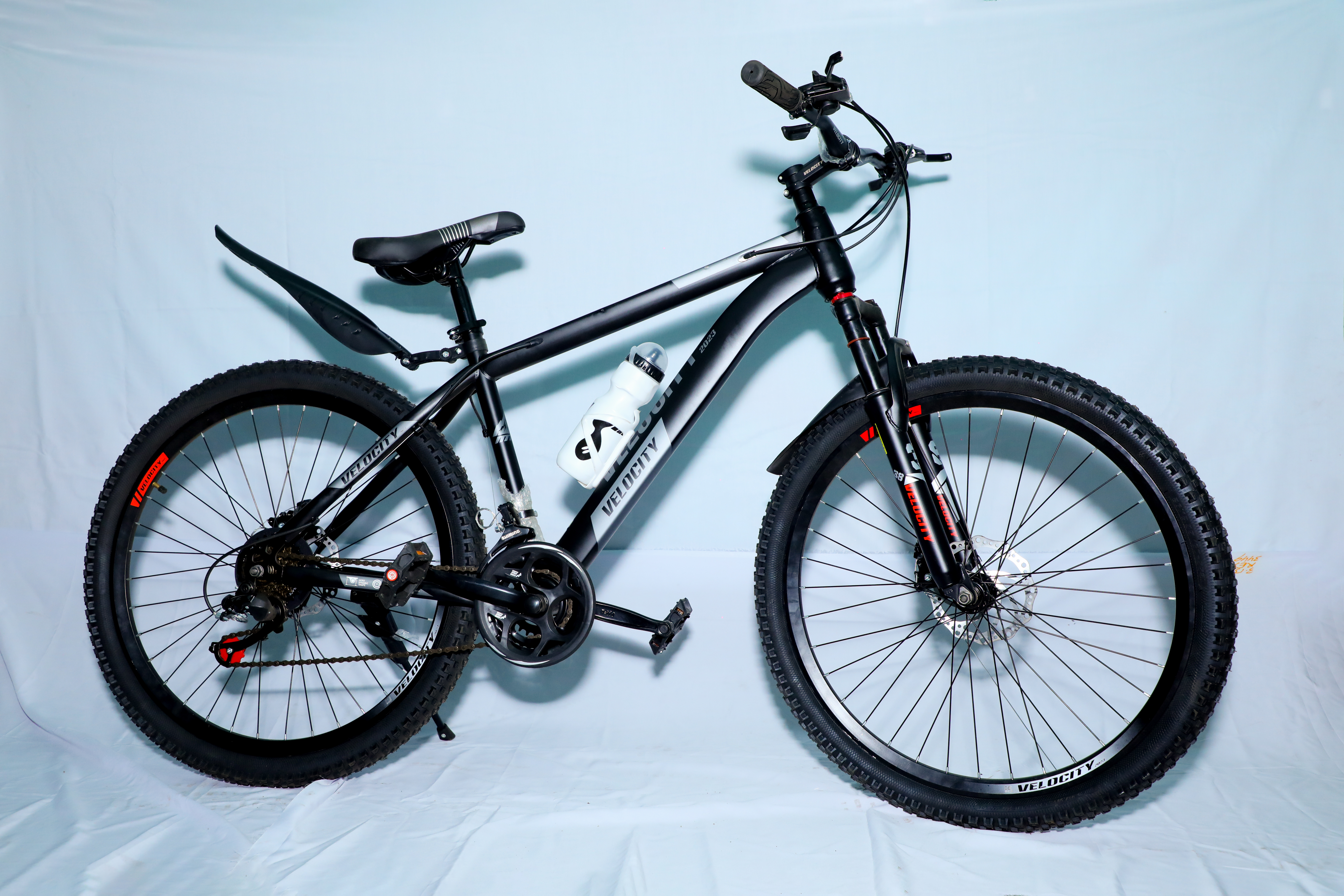 Velocity Basic Level Uphill Mountain Bike Sturdy Frame Mountain Bike