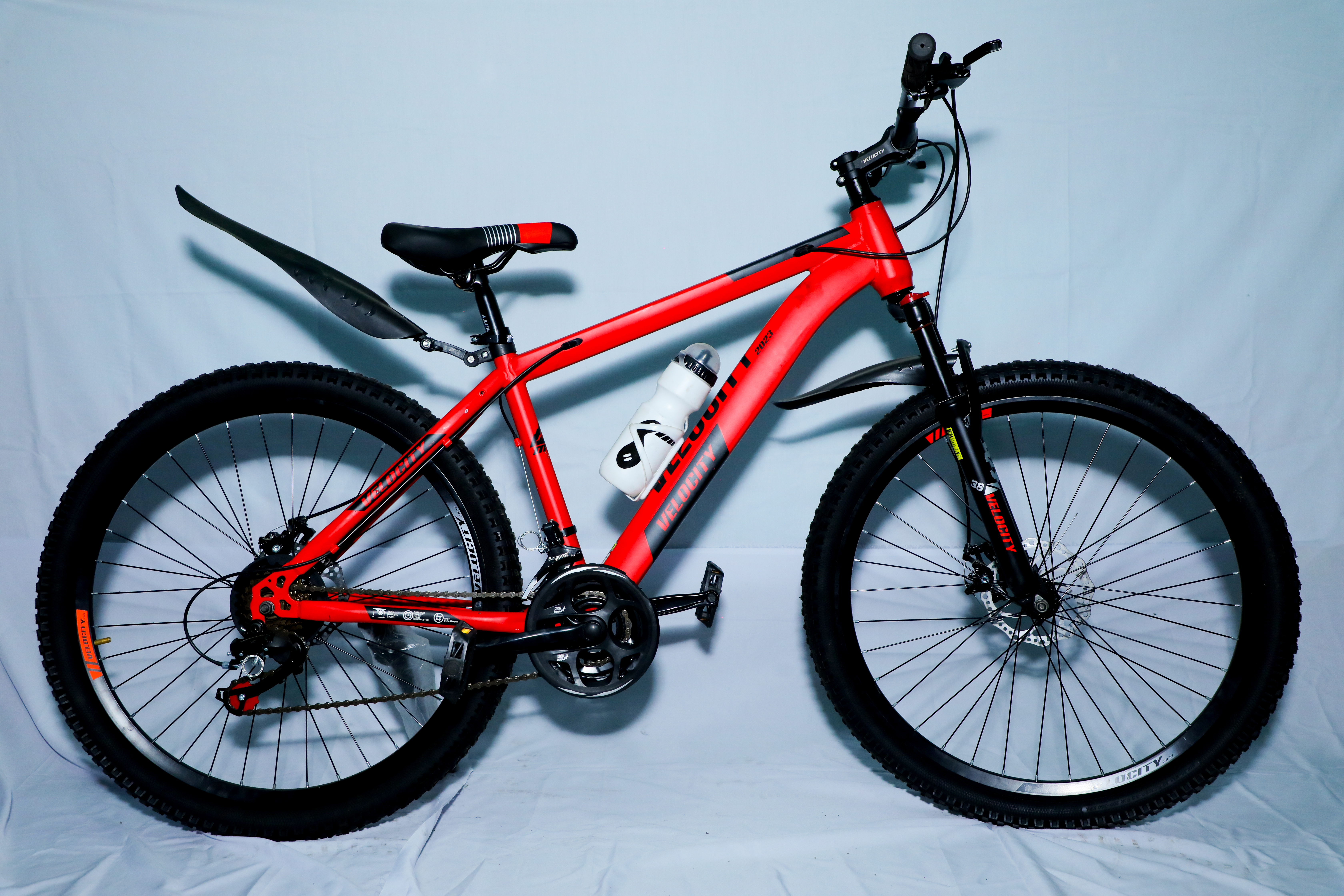 Velocity Basic Level Uphill Mountain Bike Sturdy Frame Mountain Bike