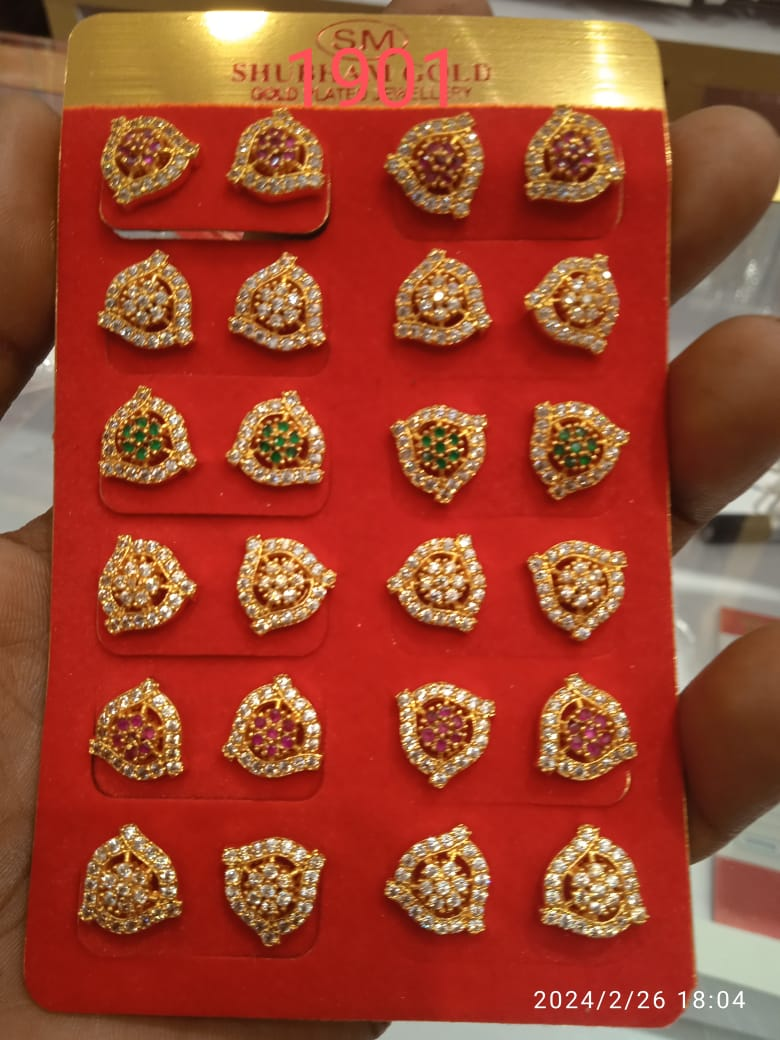 New Desine Gold Plated Circular Top For Women