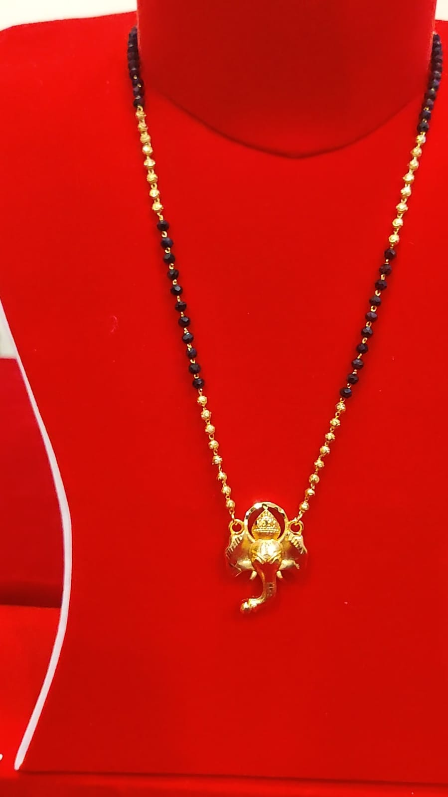 Gold Plated  Pote Chain With Locket For Women