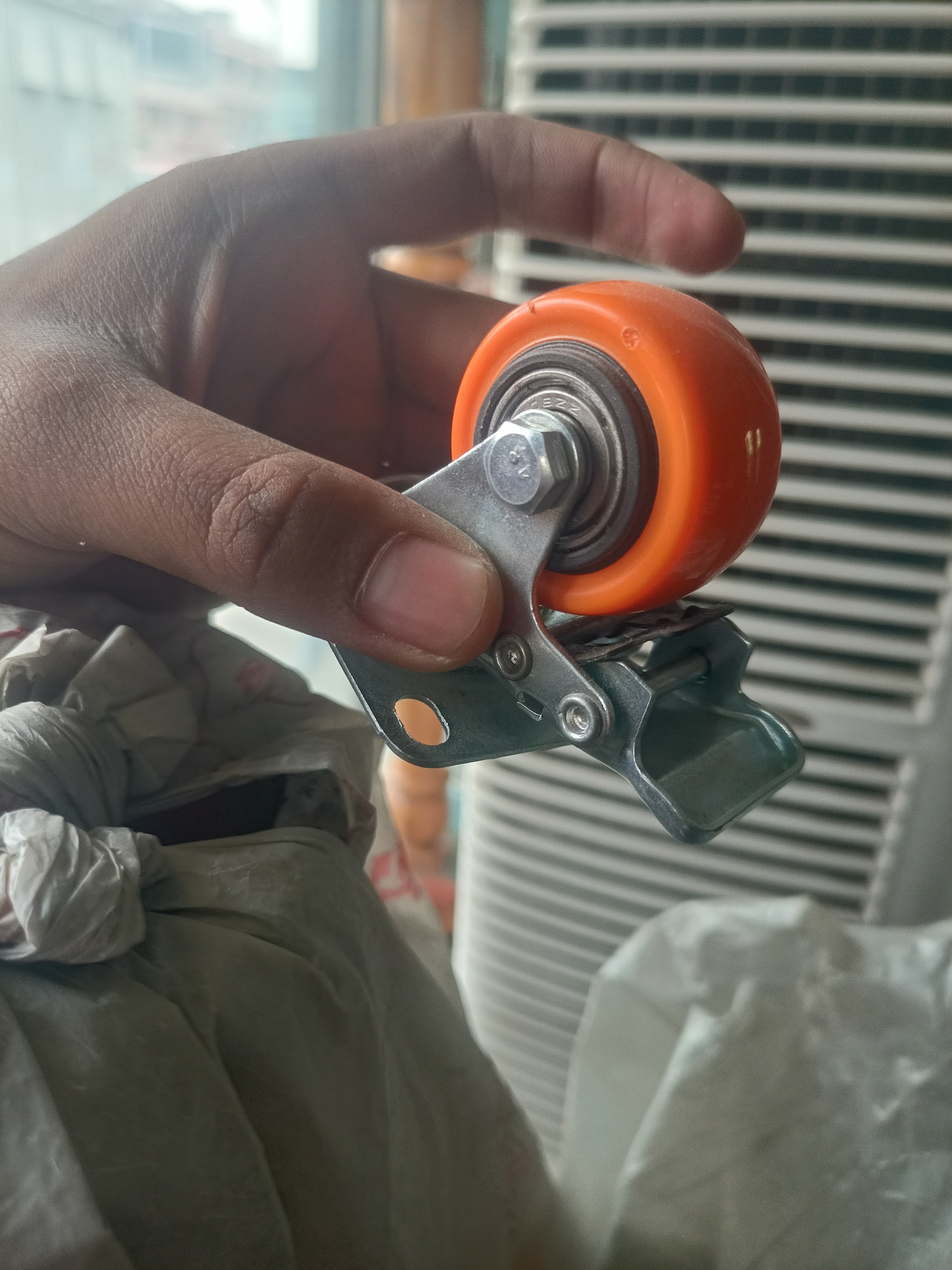 Caster wheel 2" two lock two without lock