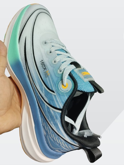 Breathable Thin Soft Sole  Mesh Running Shoes.