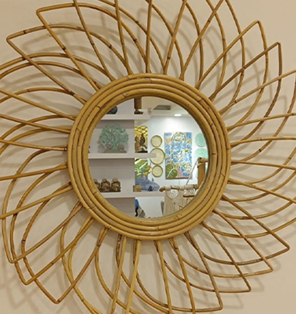 Sun Flower Shape Round Rattan Mirror