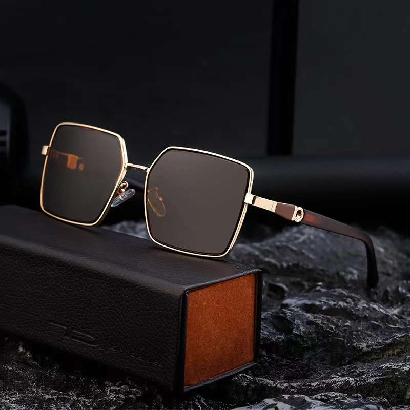Golden Metal Frame Sunglasses For Men